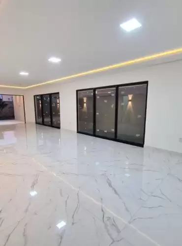 Imóvel em Cidade Alpha