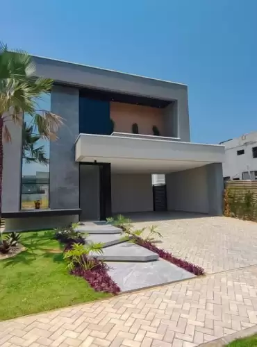 Imóvel em Cidade Alpha