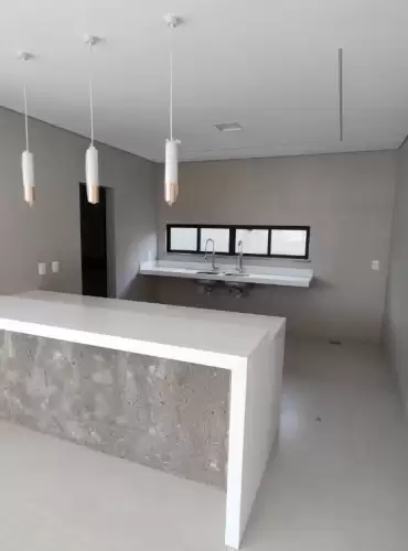 Imóvel em Cidade Alpha