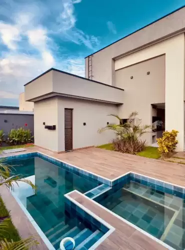 Imóvel em Cidade Alpha