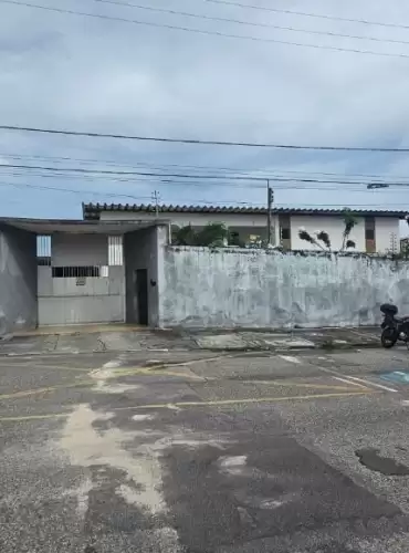 Imóvel em Cidade dos Funcionários